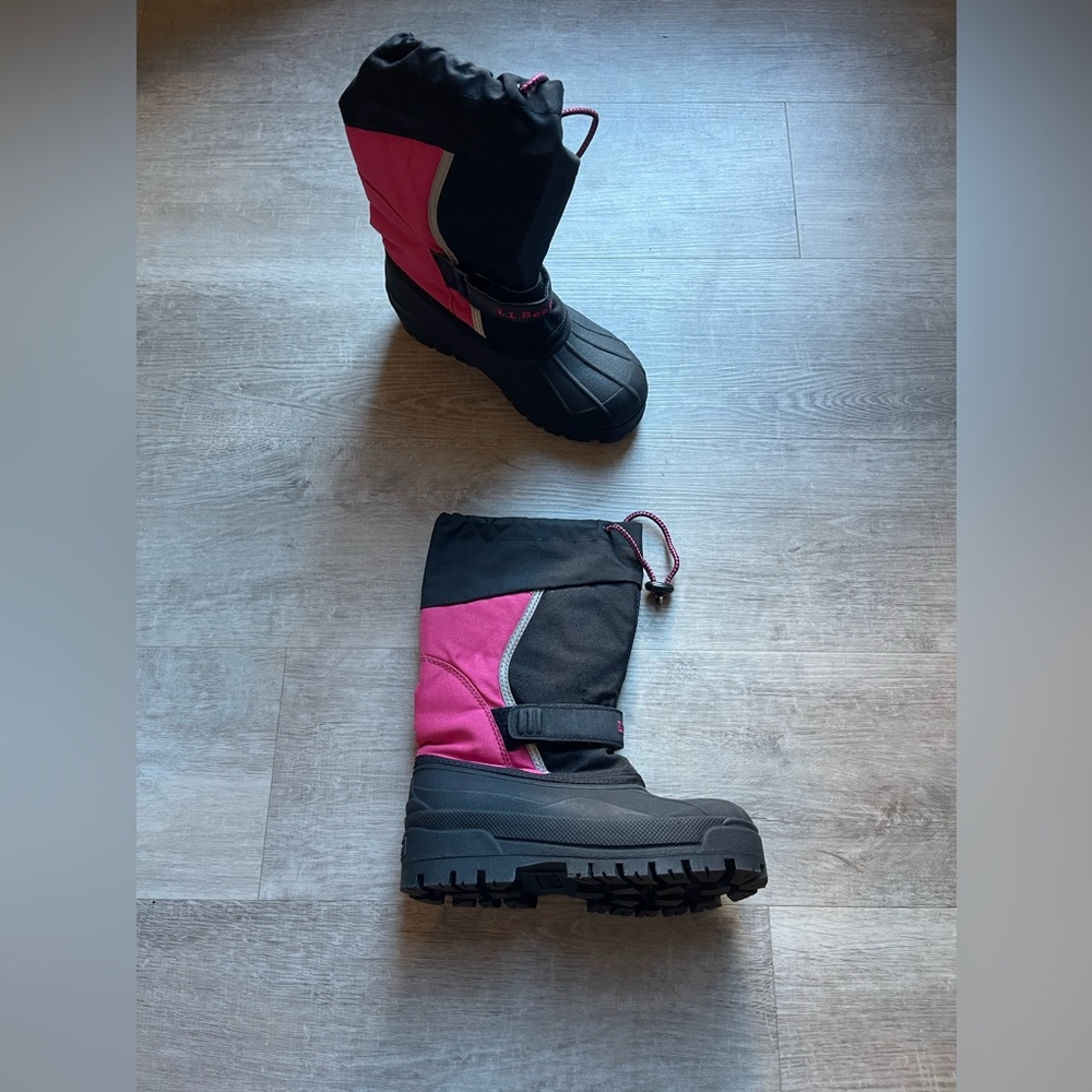 L.L. Bean Kids Black and Pink Snow Boots